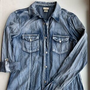 Daytrip Chambray Button-Down Top